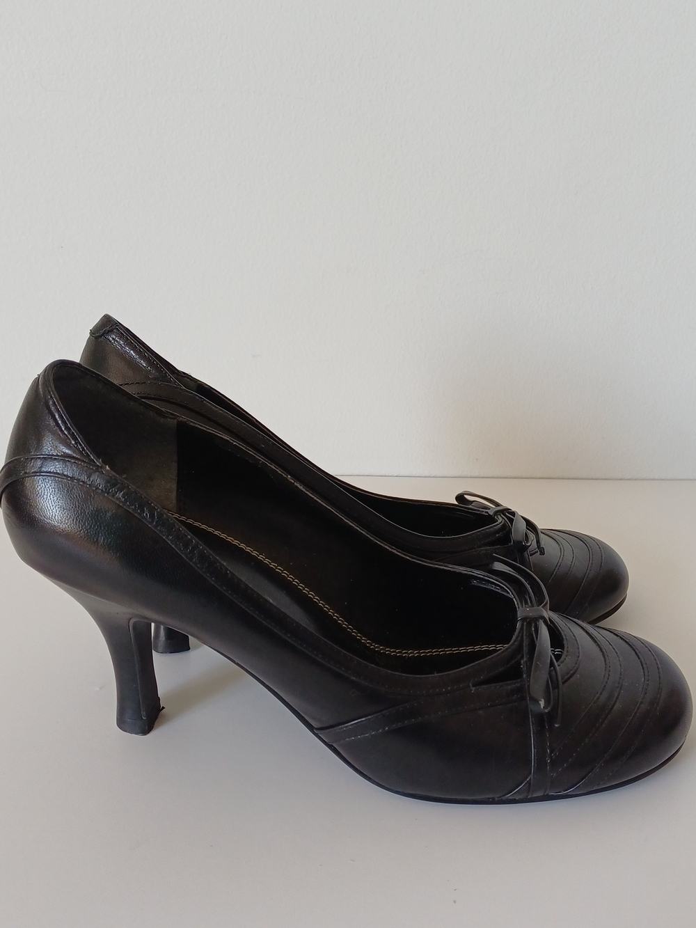 Luca Ferri Black Leather Pumps with Bow Size 7